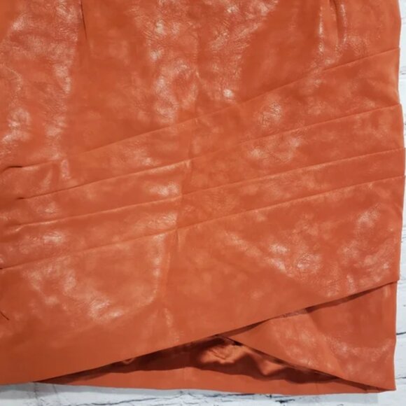 GUESS Rosalba Faux-Leather Mini Skirt Ginger Spice XS - Picture 6 of 6